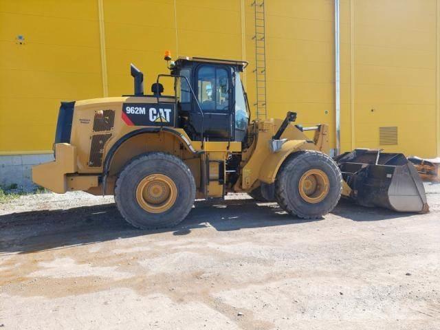 CAT 962M Kolové nakladače