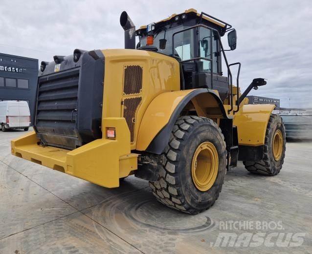 CAT 962M Kolové nakladače