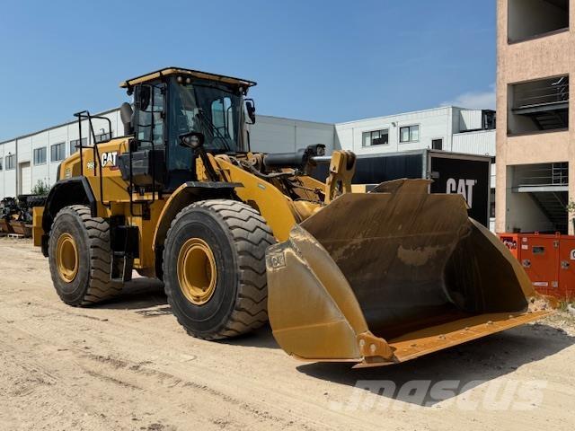 CAT 966 Kolové nakladače