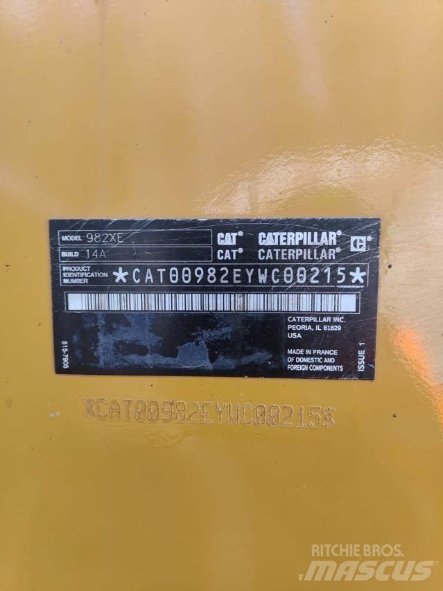 CAT 982XE Kolové nakladače