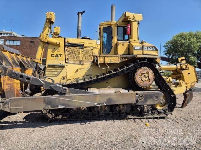 CAT D10N Pásové dozery