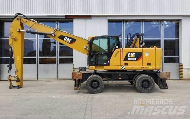CAT MH3024 Speciální bagry