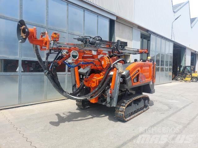 Sandvik DC300Ri Mechanické secí stroje
