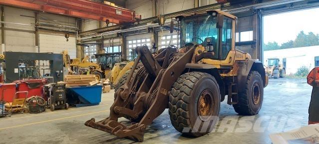Volvo L120F Kolové nakladače