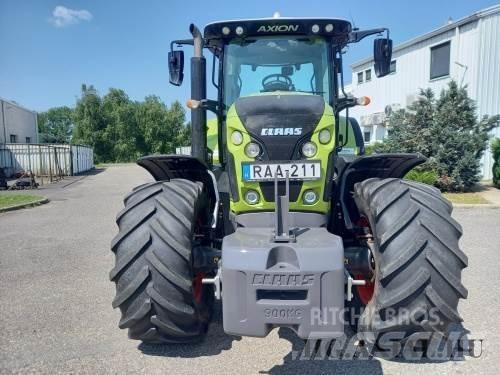 CLAAS Axion 810 Traktory