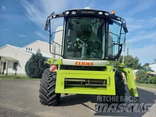 CLAAS Tucano 440 Sklízecí mlátičky