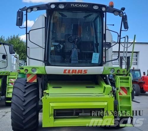 CLAAS Tucano 440 Sklízecí mlátičky