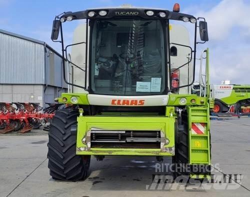 CLAAS Tucano 440 Sklízecí mlátičky
