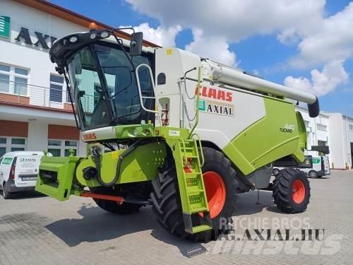 CLAAS Tucano 440 Sklízecí mlátičky