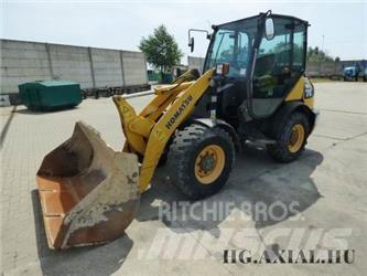 Komatsu 65 Kolové nakladače
