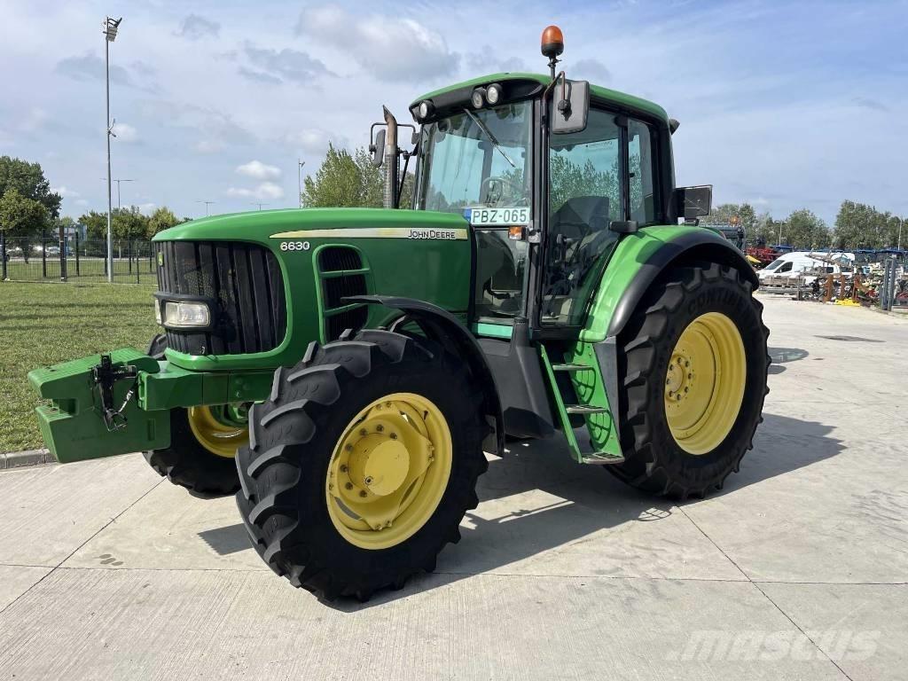 John Deere 6630 Traktory