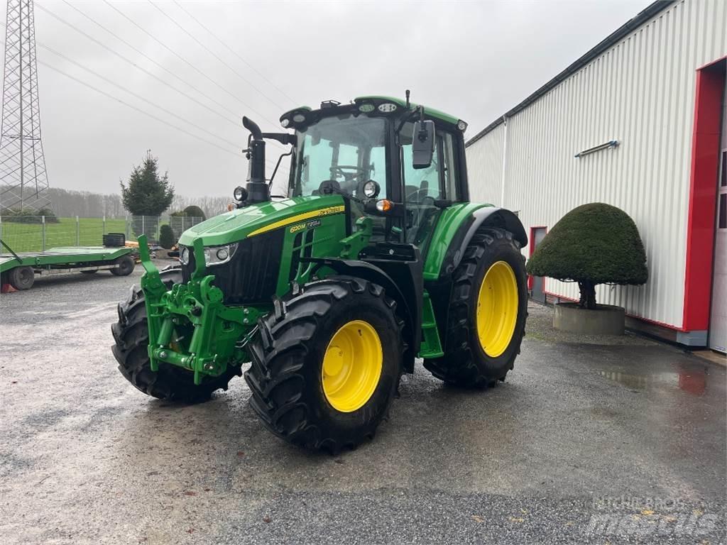 John Deere 6120M Traktory