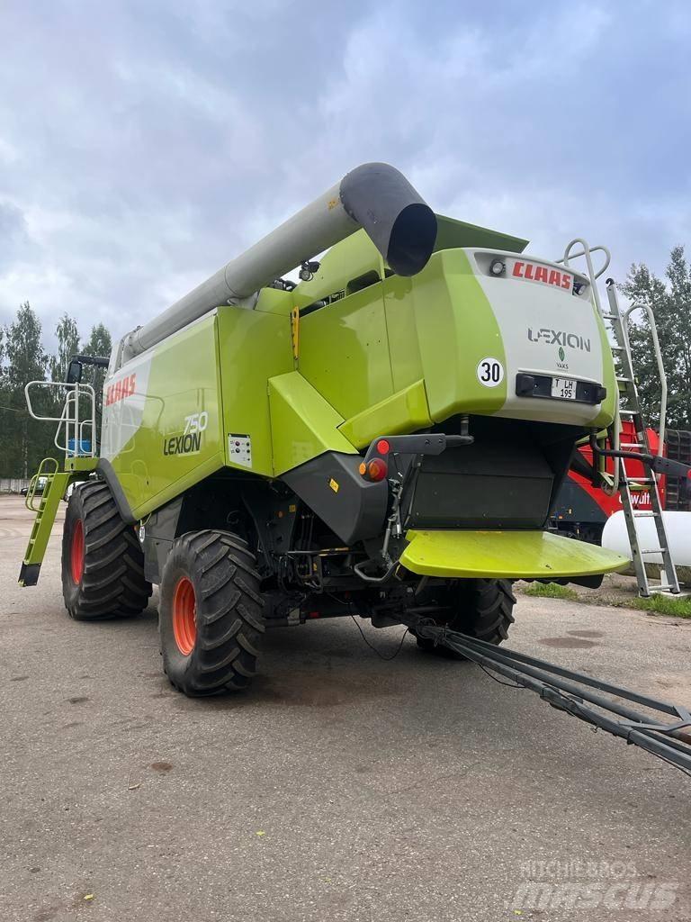 CLAAS Lexion 750 Sklízecí mlátičky
