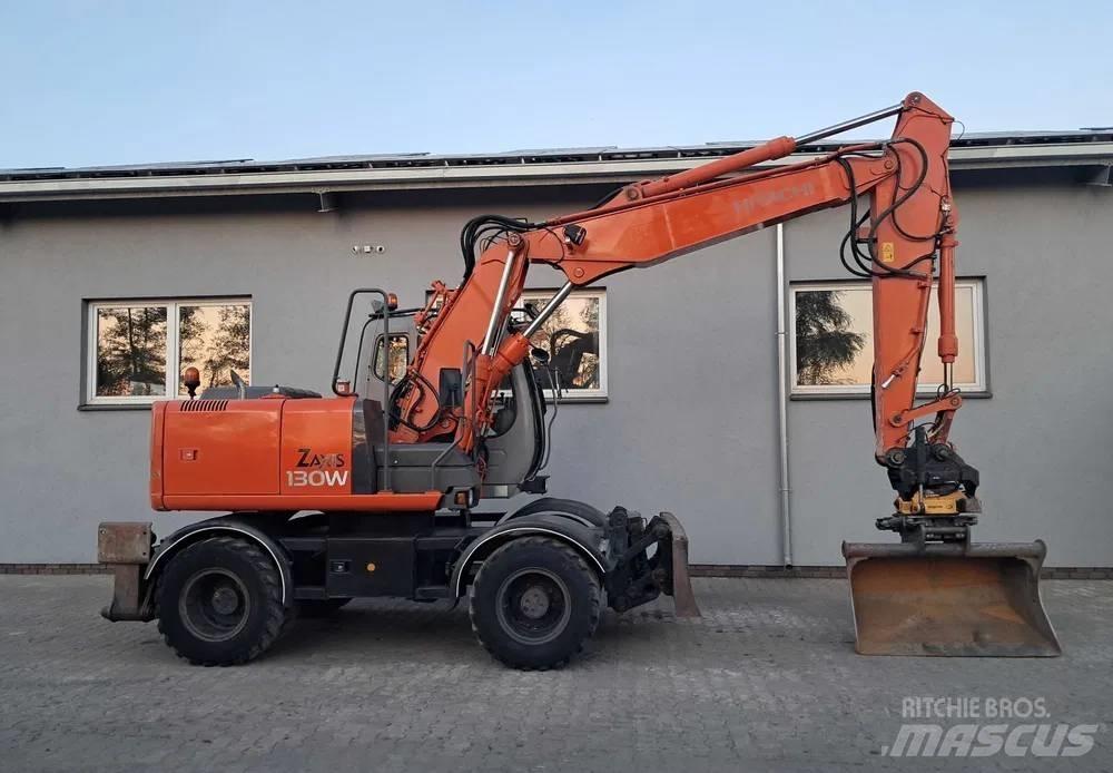 Hitachi ZX 130 W Kolová rýpadla