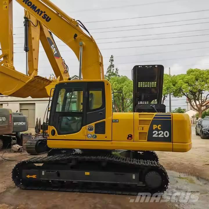 Komatsu PC220-8 Pásová rýpadla