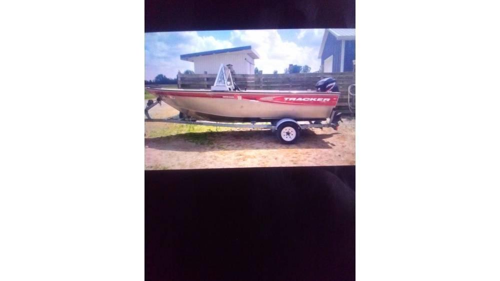  tracker 16 Foot Námořní pomocné motory