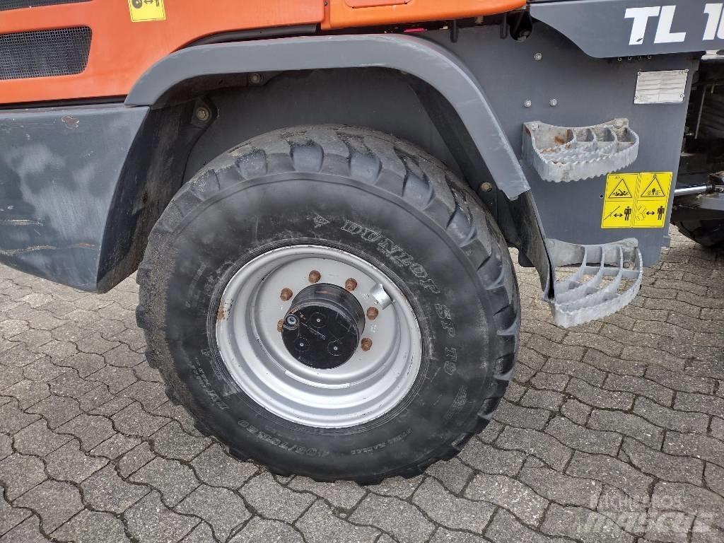 Terex Schaeff TL100 Kolové nakladače