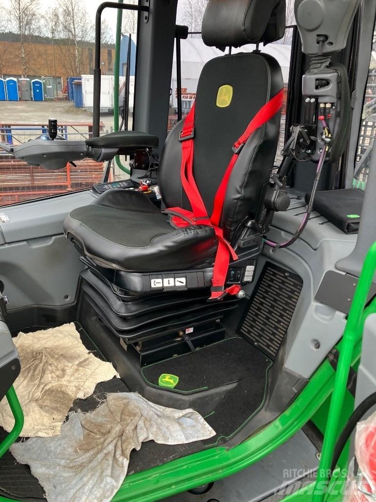 John Deere 1510G Vyvážecí traktory