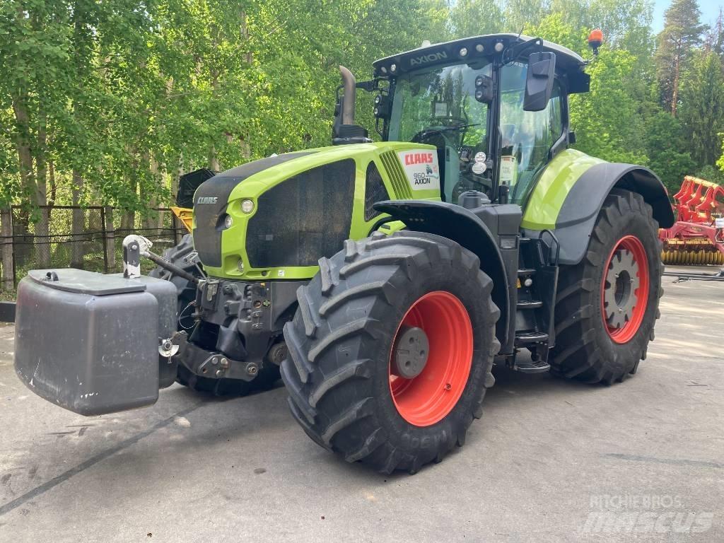 CLAAS Axion 960 Traktory