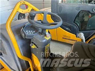 Hamm HD 10 C VV Tandemové válce