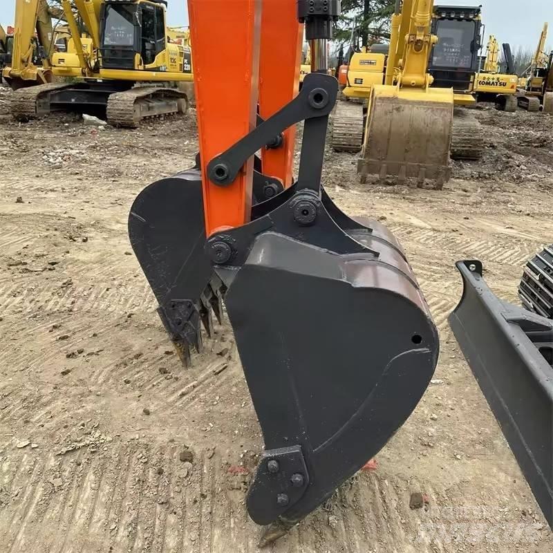 Doosan DX 80 Midi rýpadla 7t - 12t