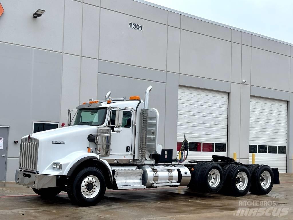 Kenworth T 800 Tahače