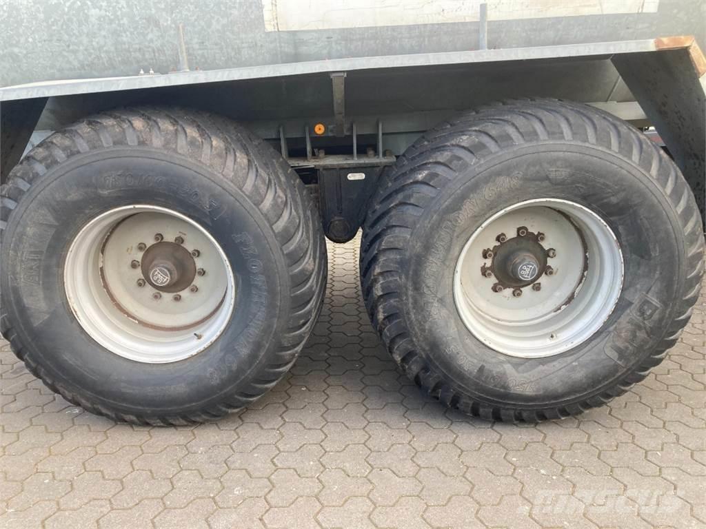 Kotte VT 14000 Rozmetadla chlévské mrvy