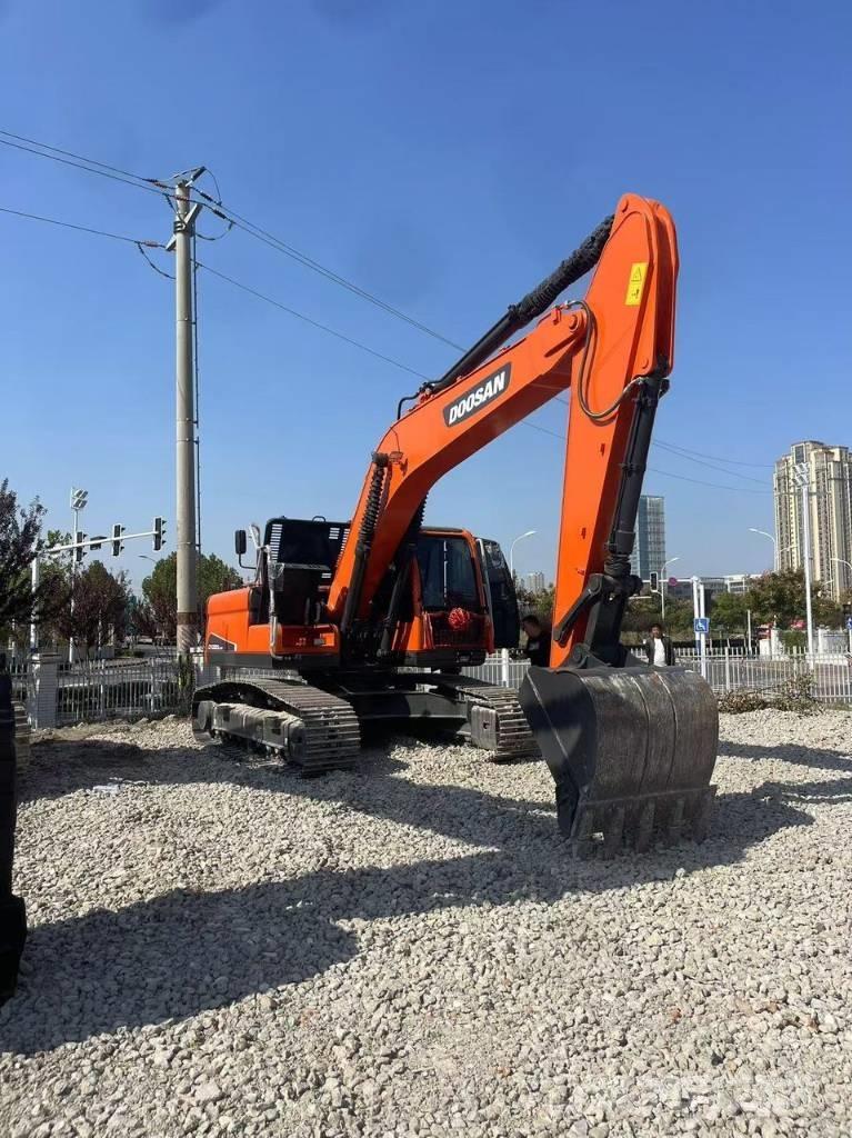 Doosan DX 225LC-9C Pásová rýpadla