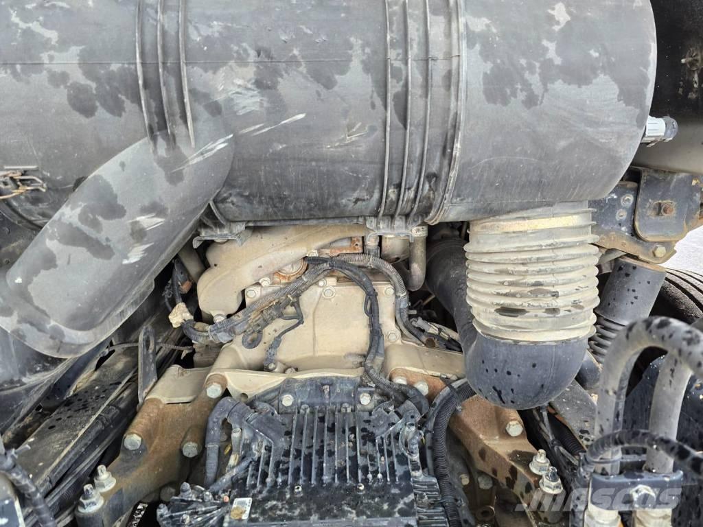 MAN 28.400 Hákový nosič kontejnerů