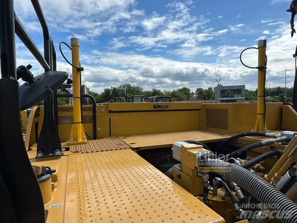 CAT 340 Pásová rýpadla