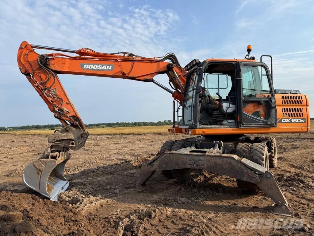 Doosan DX 160 W-3 Kolová rýpadla