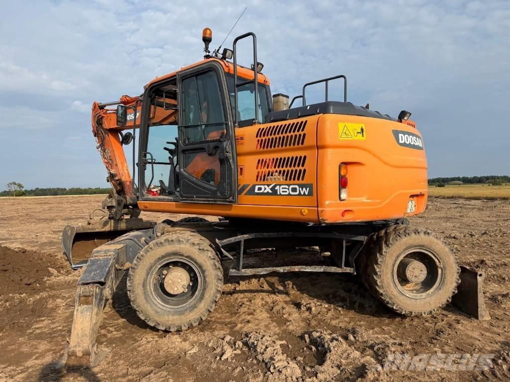 Doosan DX 160 W-3 Kolová rýpadla