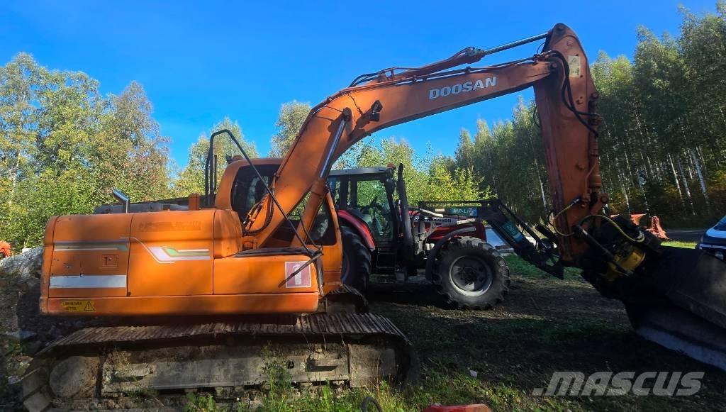 Doosan DX 140 LC Pásová rýpadla