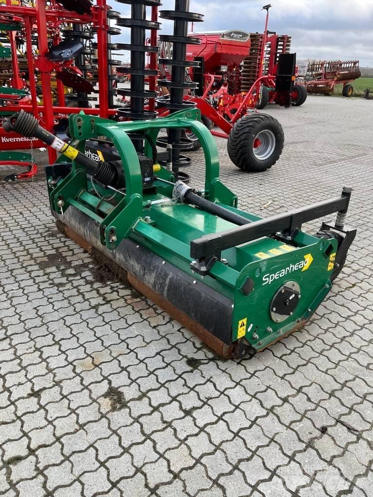 Spearhead Q 2500 HD Žací stroje