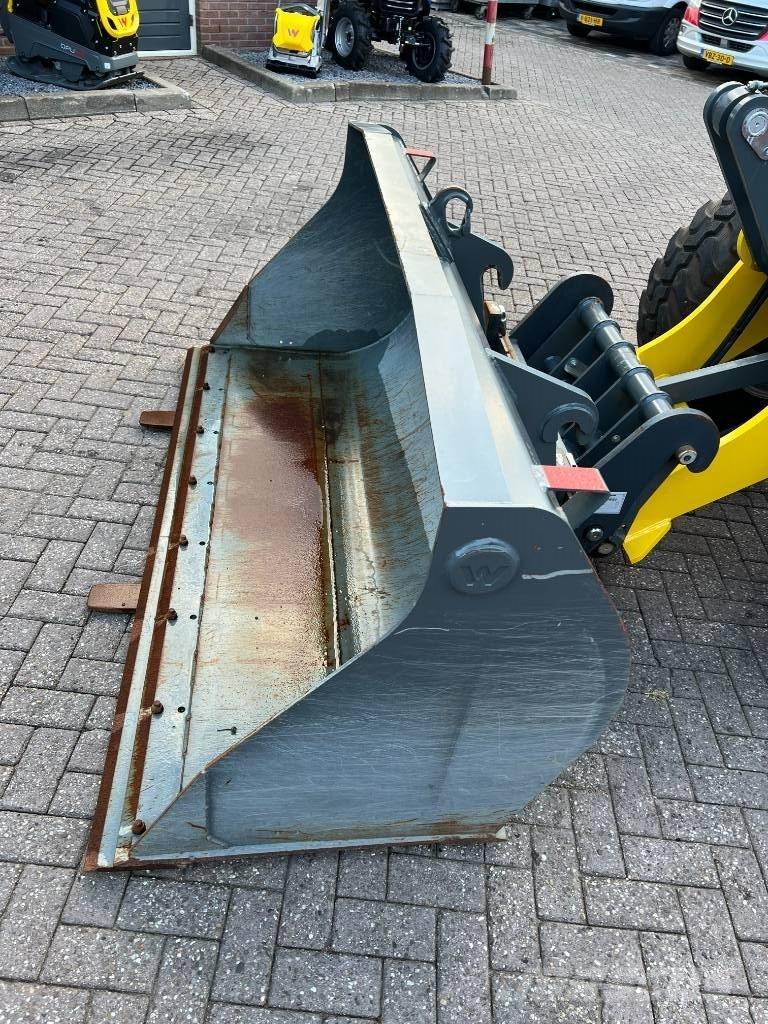 Wacker Neuson WL 60 Kolové nakladače