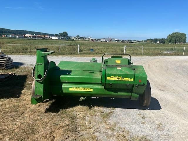 John Deere 3950 Sklízecí řezačka