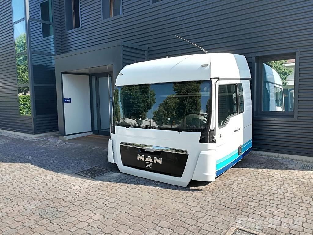 MAN TGX XLX EURO 5 Kabiny a interiér