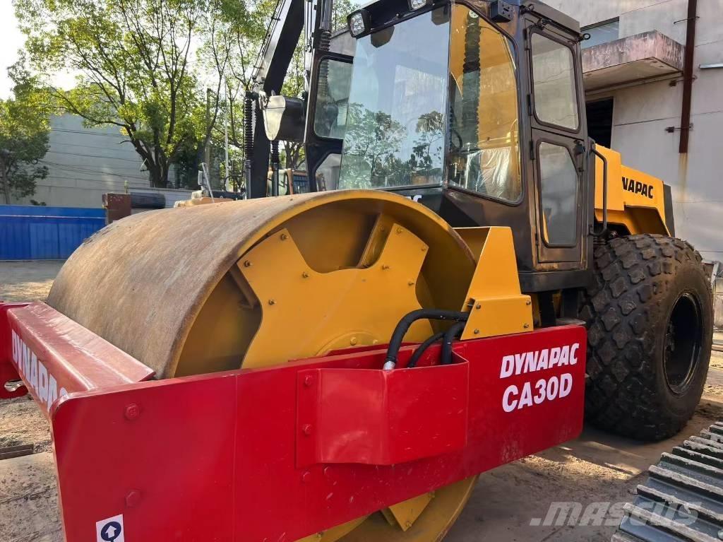 Dynapac CA 30 D Tahačové válce