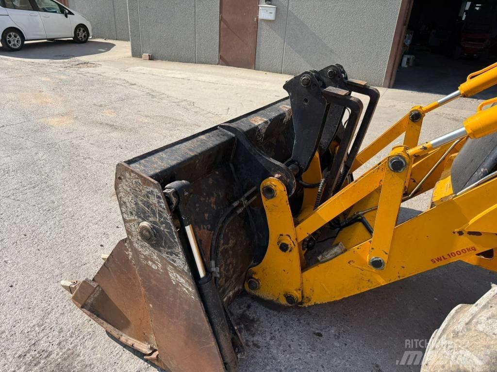 JCB 3 CX Rýpadlo-nakladače