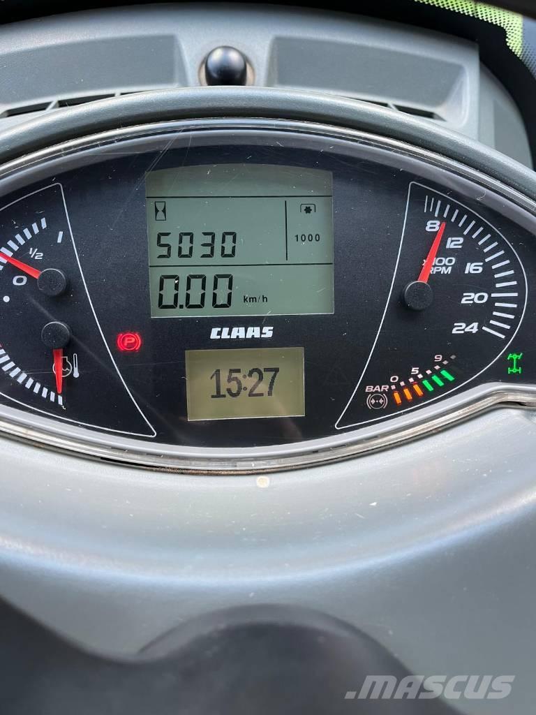 CLAAS Axion 800 CIS Traktory