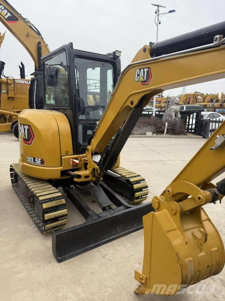 CAT 303.5 E Mini rýpadla < 7t