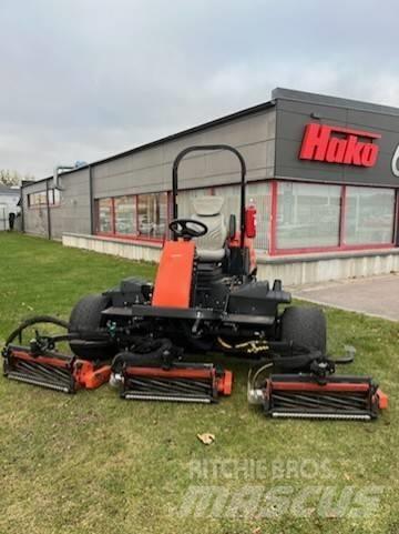 Jacobsen 305 Sekačky fervejí