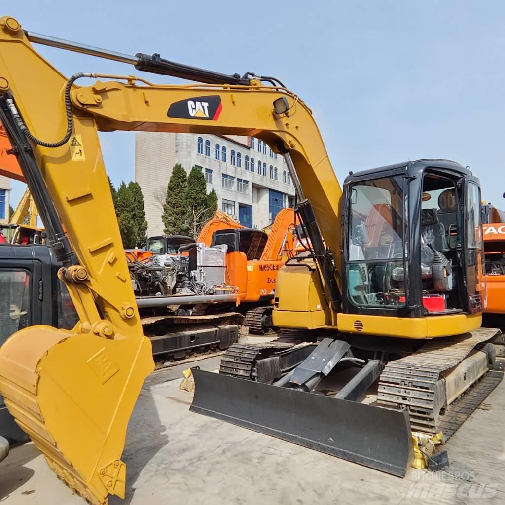 CAT 308 D Midi rýpadla 7t - 12t