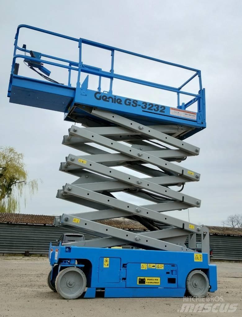 Genie GS 3232 Nůžková zvedací plošina