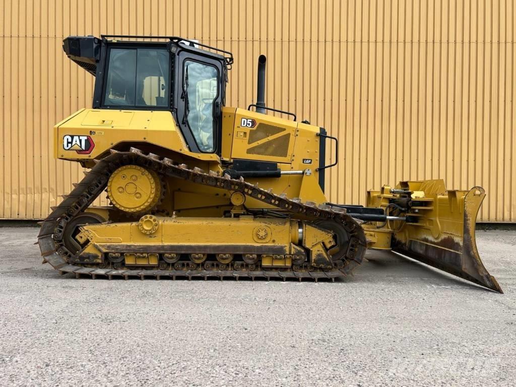 CAT D 5 LGP Pásové dozery