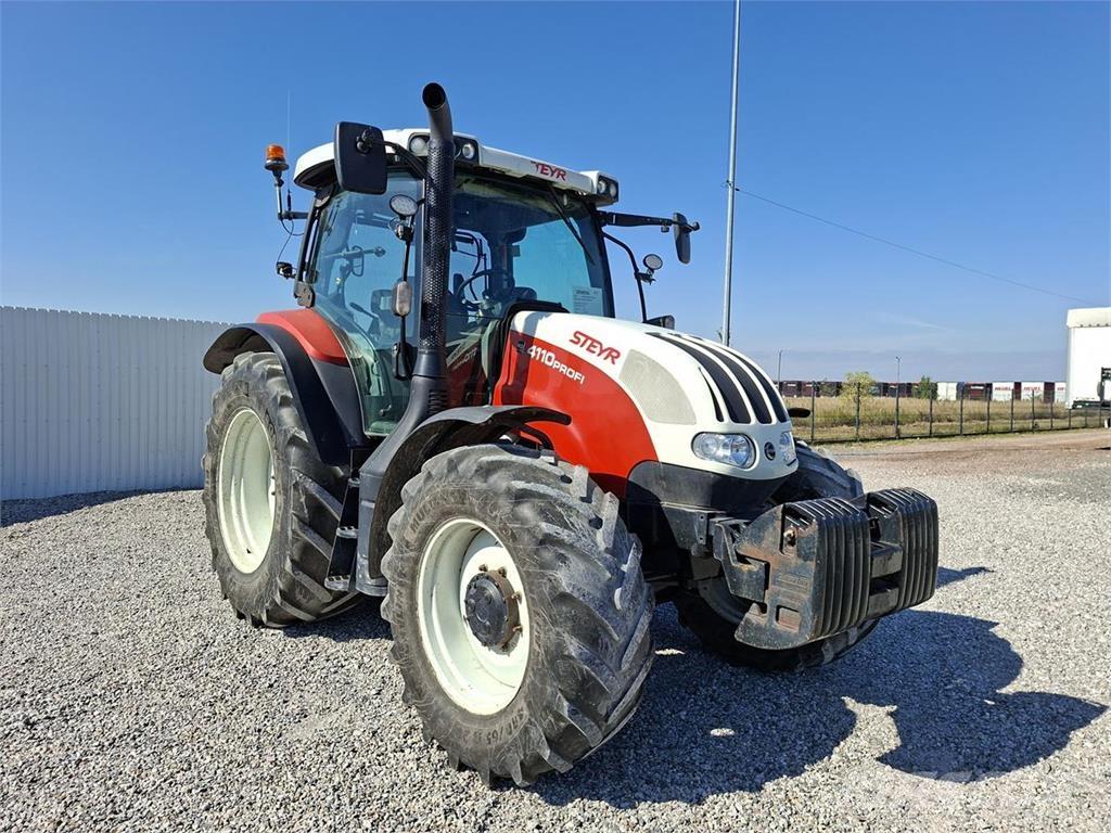Steyr 4110 PROFI Traktory