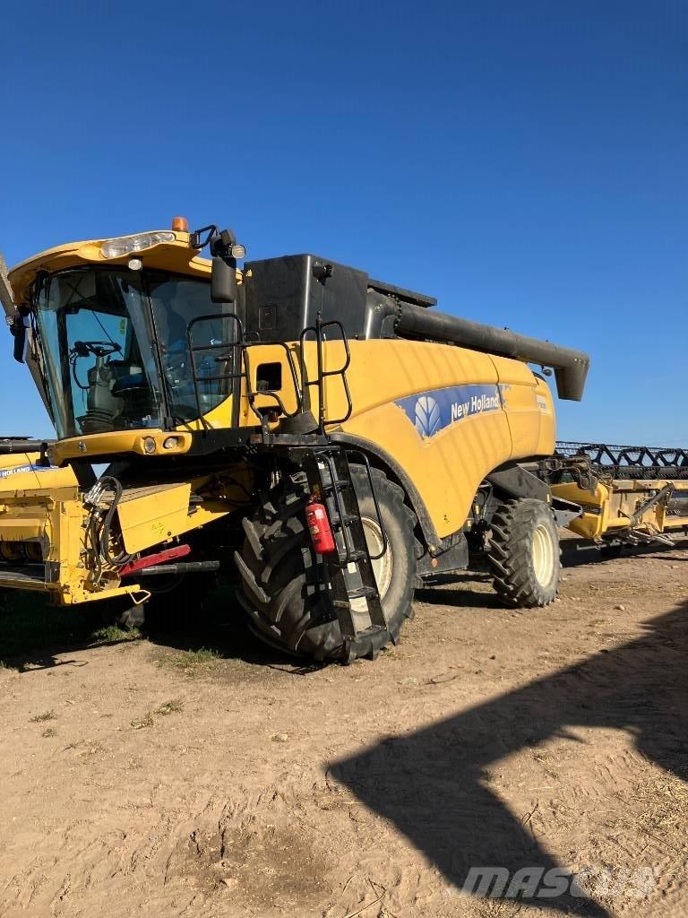New Holland CX 8080 Sklízecí mlátičky