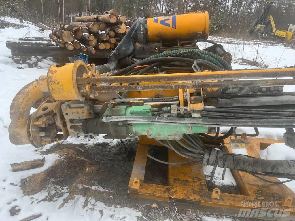 CAT 325 FL CR Povrchové vrtací stroje