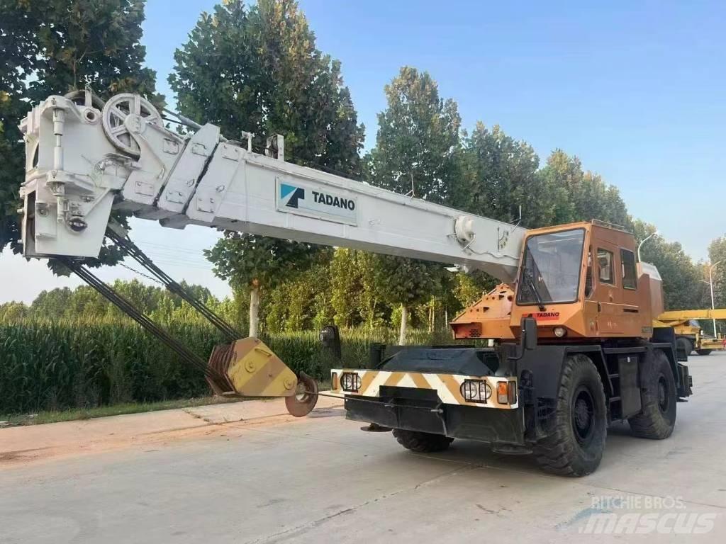 Tadano TR 250 EX Univerzální terénní jeřáby