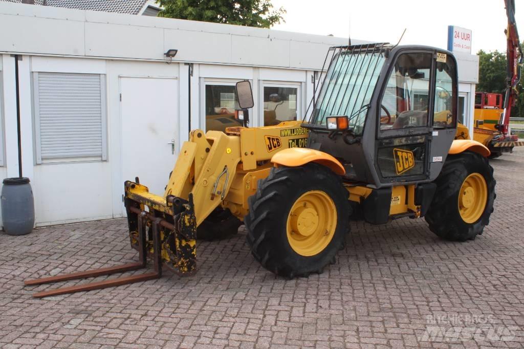 JCB 530-70 Teleskopické manipulátory